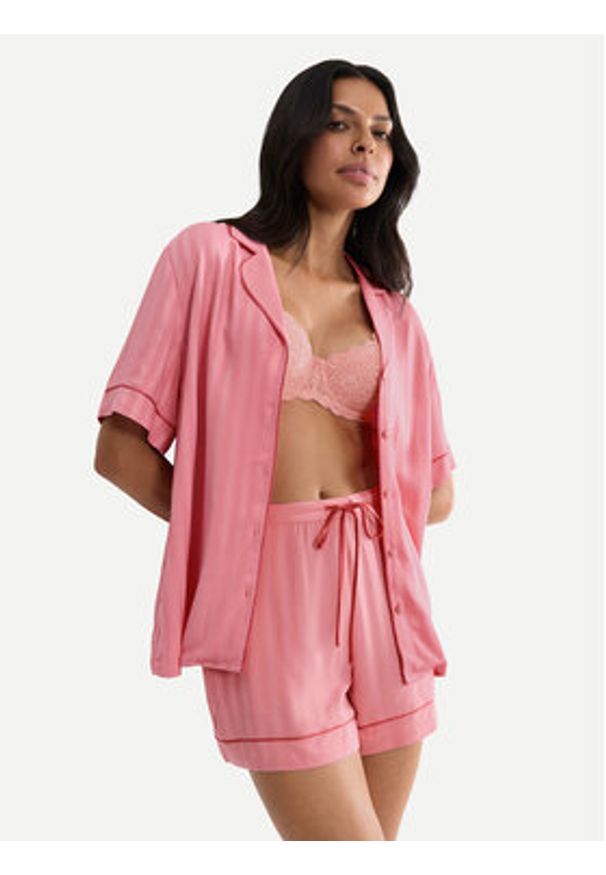 Triumph Szorty piżamowe Amourette Jacquard 10227207 Różowy Regular Fit. Kolor: różowy. Materiał: wiskoza