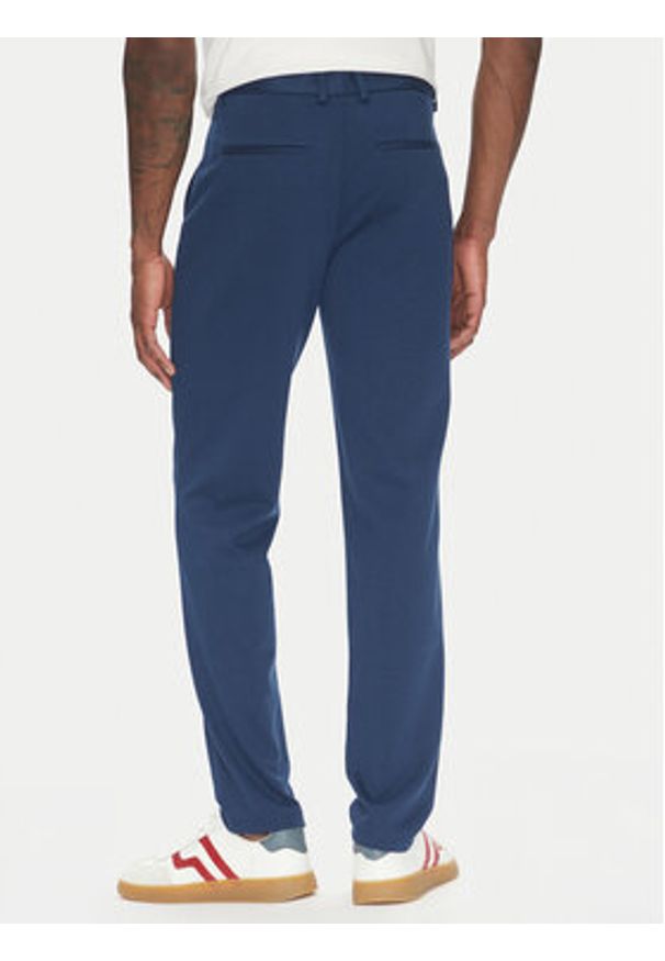 Lindbergh Chinosy 30-006052 Niebieski Slim Fit. Kolor: niebieski. Materiał: syntetyk