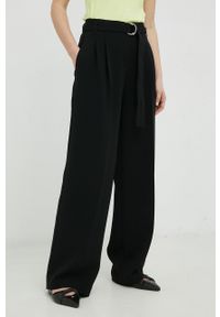 BOSS spodnie damskie kolor czarny proste high waist. Okazja: na co dzień. Stan: podwyższony. Kolor: czarny. Styl: casual #1