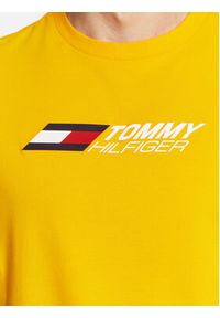 TOMMY HILFIGER - Tommy Hilfiger T-Shirt Essentials Big Logo MW0MW27933 Żółty Regular Fit. Kolor: żółty. Materiał: bawełna #5