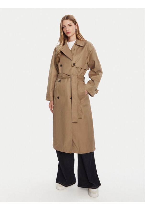 Calvin Klein Trencz LV044C501G Brązowy Regular Fit. Kolor: brązowy. Materiał: syntetyk, bawełna