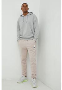 Adidas - adidas bluza męska kolor szary z kapturem melanżowa. Typ kołnierza: kaptur. Kolor: szary. Materiał: poliester, dzianina. Wzór: melanż #2