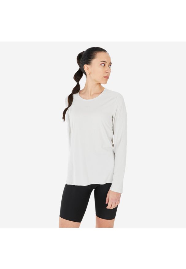 quechua - Koszulka turystyczna damska z długim rękawem Quechua MH500. Kolor: beżowy. Materiał: poliester, materiał. Długość rękawa: długi rękaw. Długość: długie. Sport: turystyka piesza