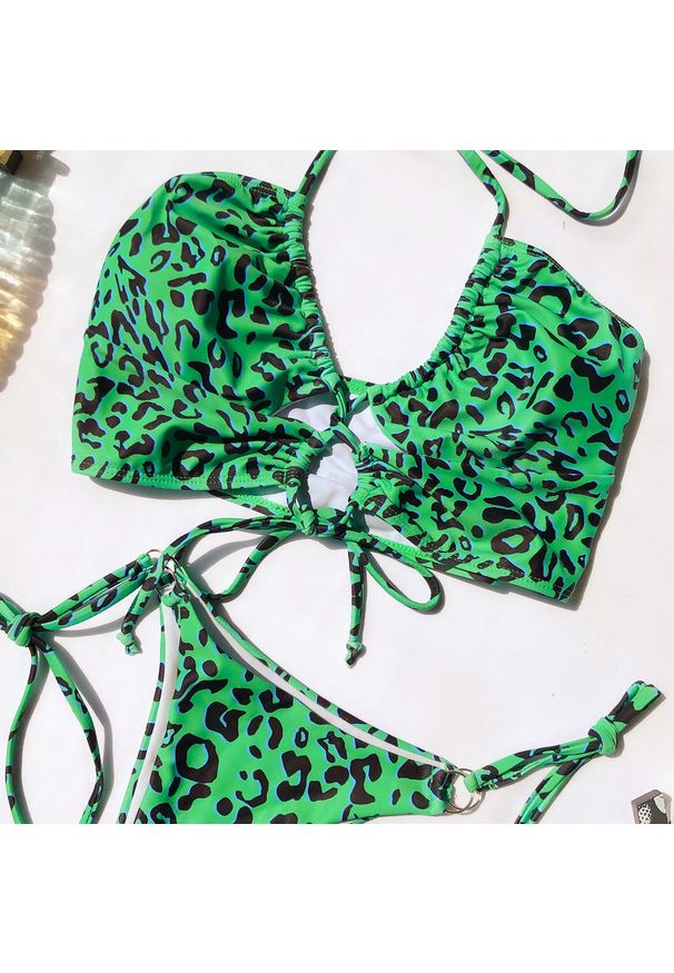 Intica - Bikini z usztywnianym topem i praktycznym dołem na plażę Pompilia. Kolor: wielokolorowy. Materiał: materiał