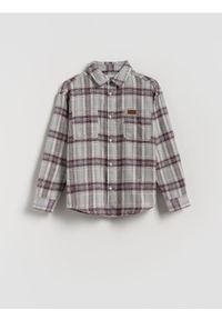 Reserved - Koszula w kratę - jasnoszary. Kolor: szary. Materiał: dzianina, bawełna #1