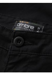Ombre Clothing - Klasyczne męskie szorty chino z podwiniętą nogawką - czarne V9 OM-SRCS-0197 - XXL. Kolor: czarny. Materiał: bawełna, elastan. Sezon: lato. Styl: klasyczny
