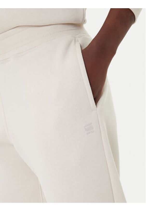 G-Star RAW - G-Star Raw Spodnie dresowe Premium Core 2.0 D21320-C235 Écru Tapered Fit. Materiał: bawełna, syntetyk