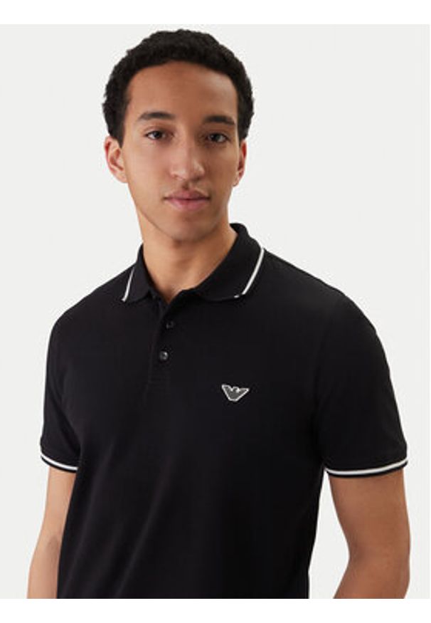 Emporio Armani Polo EM001380 AF20424 UC001 Czarny Regular Fit. Typ kołnierza: polo. Kolor: czarny. Materiał: bawełna