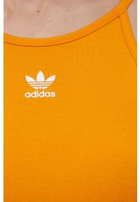 adidas Originals sukienka Adicolor HC2046 kolor pomarańczowy mini dopasowana. Kolor: pomarańczowy. Materiał: bawełna. Długość rękawa: na ramiączkach. Wzór: nadruk. Typ sukienki: dopasowane. Długość: mini