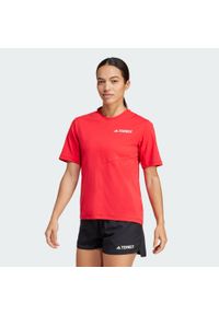 Adidas - Koszulka Terrex Multi Climacool. Kolor: czerwony. Technologia: ClimaCool (Adidas). Sport: turystyka piesza