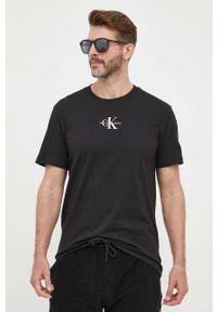 Calvin Klein Jeans t-shirt bawełniany kolor czarny z nadrukiem. Kolor: czarny. Materiał: bawełna. Wzór: nadruk. Styl: klasyczny #1