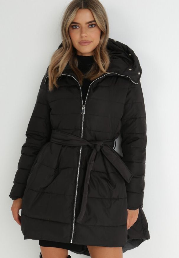 Born2be - Czarna Kurtka Nautifa. Kolor: czarny. Materiał: tkanina, futro. Długość rękawa: długi rękaw. Długość: długie