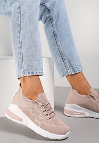 Renee - Beżowe Buty Sportowe Philone. Zapięcie: bez zapięcia. Kolor: beżowy. Materiał: materiał. Szerokość cholewki: normalna. Wzór: aplikacja