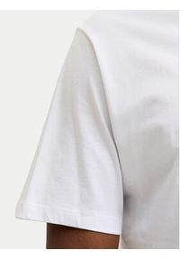 Jack & Jones T-Shirt Holiday Cartoon 12287550 Biały Relaxed Fit. Kolor: biały. Materiał: bawełna