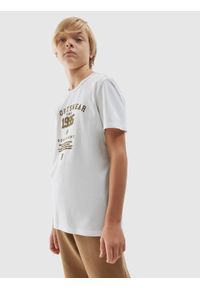 4f - T-shirt z nadrukiem chłopięcy. Kolor: biały. Materiał: bawełna. Wzór: nadruk