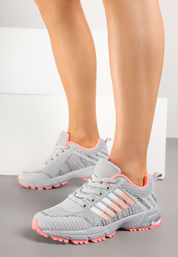 Renee - Jasnoszare Buty Sportowe Sznurowe z Paskami na Cholewce Jonevia. Zapięcie: pasek. Kolor: szary. Szerokość cholewki: normalna