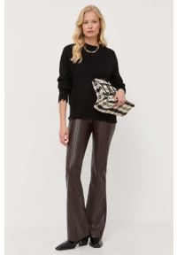 Silvian Heach sweter damski kolor czarny ciepły. Kolor: czarny. Materiał: dzianina. Długość rękawa: raglanowy rękaw #2