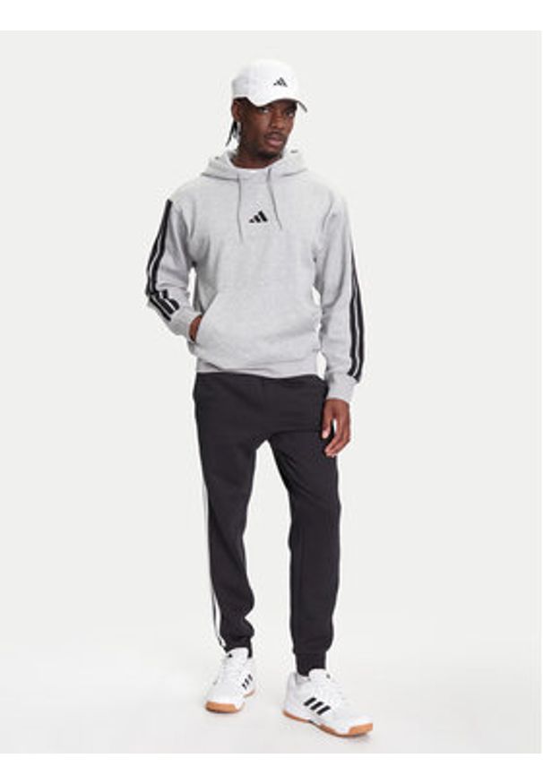 Adidas - adidas Bluza Essentials 3-Stripes JE6302 Szary Regular Fit. Kolor: szary. Materiał: syntetyk, bawełna