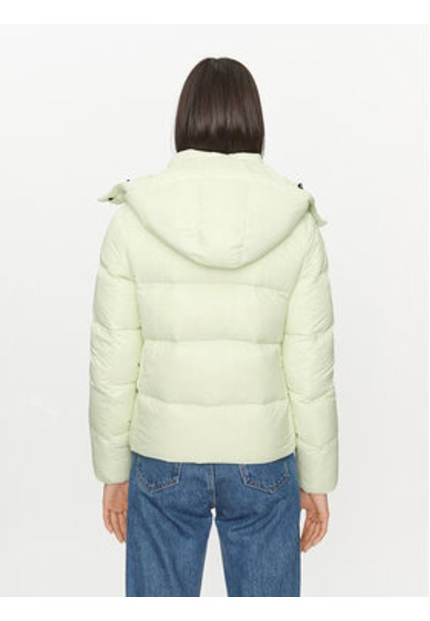 Calvin Klein Jeans Kurtka puchowa Archetype J20J221646 Zielony Regular Fit. Kolor: zielony. Materiał: syntetyk