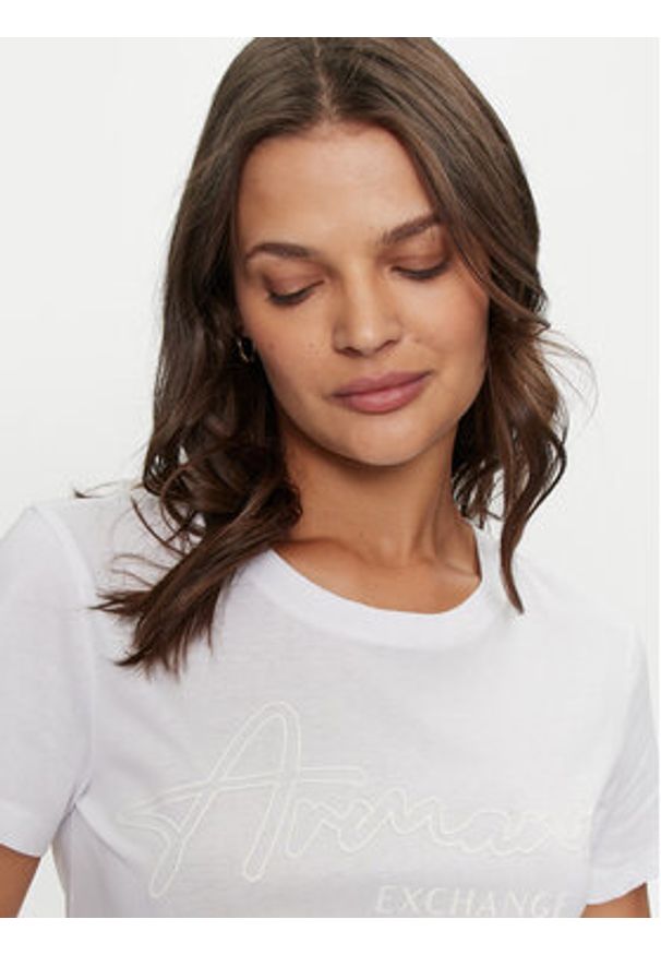 Armani Exchange T-Shirt 6DYT15 YJ3RZ 1000 Biały Regular Fit. Kolor: biały. Materiał: bawełna