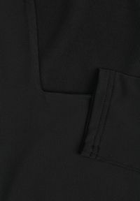 Born2be - Czarna Elastyczna Bluzka z Kwadratowym Dekoltem z Wiskozą Doriore. Okazja: na co dzień. Typ kołnierza: dekolt kwadratowy. Kolor: czarny. Materiał: wiskoza. Styl: elegancki, klasyczny, casual #5