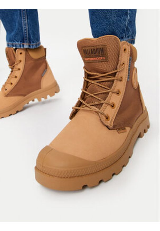 Palladium Trapery Pampa Sc Wpn U-S 77235-252-M Brązowy. Kolor: brązowy. Materiał: nubuk, skóra