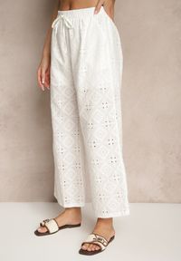 Renee - Białe Spodnie High Waist z Bawełnianej Tkaniny Zdobionej Haftem Mevirona. Okazja: na co dzień. Stan: podwyższony. Kolor: biały. Materiał: bawełna, tkanina. Wzór: haft, aplikacja. Styl: casual, elegancki #5
