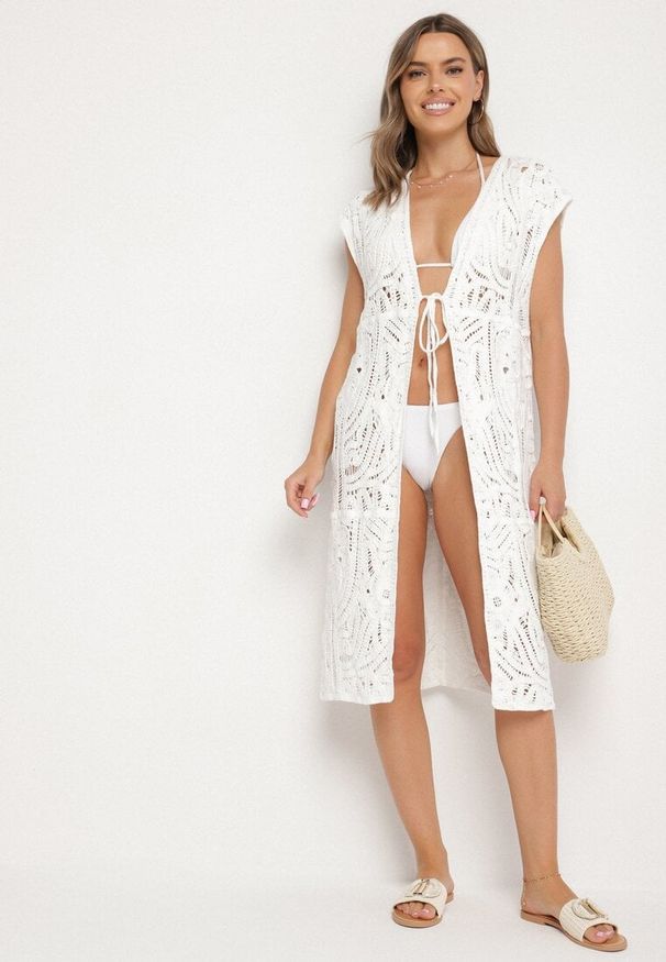 Born2be - Biały Ażurowy Kardigan Narzutka z Bawełny Hallosea. Okazja: na co dzień. Kolor: biały. Materiał: bawełna. Długość rękawa: na ramiączkach. Wzór: ażurowy. Styl: elegancki, casual