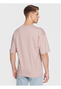 Champion T-Shirt Small C Logo 216548 Różowy Relaxed Fit. Kolor: różowy. Materiał: bawełna
