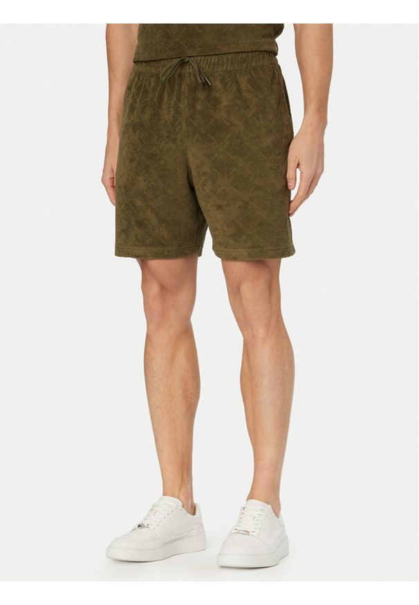 Emporio Armani Szorty sportowe EM000695 AF20449 F7014 Zielony Regular Fit. Kolor: zielony. Materiał: bawełna. Styl: sportowy