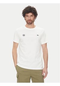 Lacoste T-Shirt TH8309 Biały Regular Fit. Kolor: biały. Materiał: bawełna