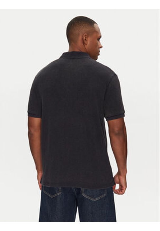 Guess Polo M5GP05 KCSG1 Granatowy Regular Fit. Typ kołnierza: polo. Kolor: niebieski. Materiał: bawełna