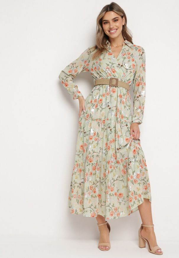 Born2be - Miętowa Rozkloszowana Sukienka Maxi z Kołnierzykiem i Plecionym Paskiem Celline. Kolor: miętowy. Wzór: kwiaty, nadruk, aplikacja. Typ sukienki: kopertowe. Długość: maxi