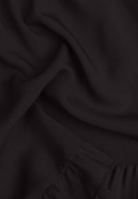 Renee - Czarne Szorty Agathima. Okazja: na co dzień. Kolor: czarny. Materiał: materiał, wiskoza. Długość: krótkie. Wzór: aplikacja, nadruk, gładki. Styl: casual, elegancki #3