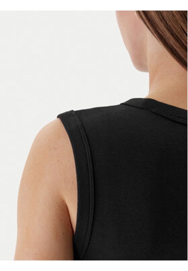 Calvin Klein Jeans Top LV047B265G Czarny Slim Fit. Kolor: czarny. Materiał: bawełna