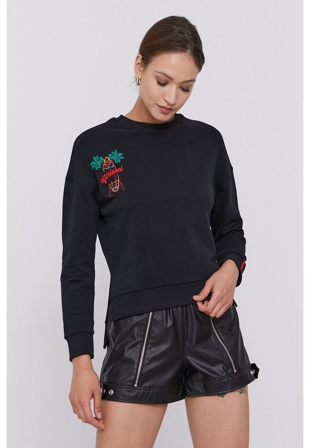 After Label Bluza bawełniana damska kolor czarny z aplikacją. Kolor: czarny. Materiał: bawełna. Długość rękawa: długi rękaw. Długość: długie. Wzór: aplikacja