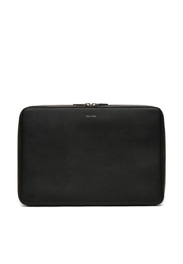 Calvin Klein Etui na laptopa Ck Sleek Folio K50K513035 Czarny. Kolor: czarny. Materiał: skóra
