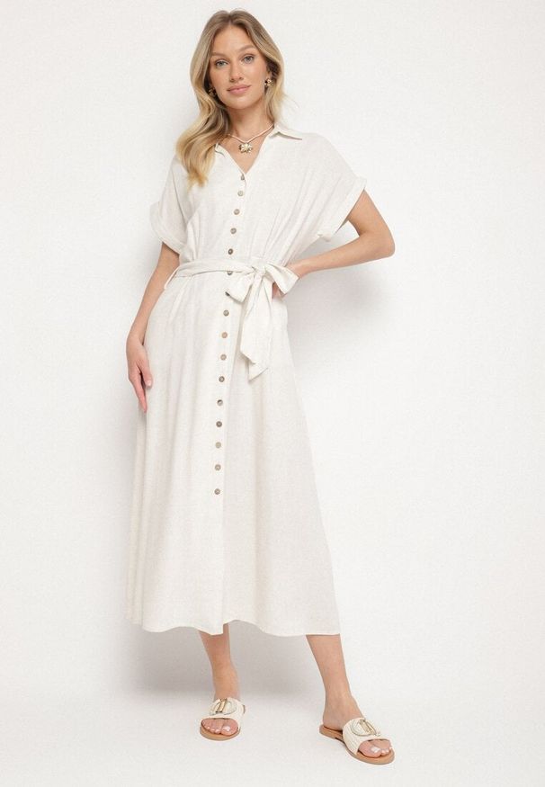 Born2be - Jasnobeżowa Sukienka Koszulowa z Wiskozy i Lnu Wiązana w Talii z Kieszeniami Efrasira. Okazja: na co dzień. Kolor: beżowy. Materiał: len, wiskoza. Typ sukienki: koszulowe. Styl: casual, elegancki
