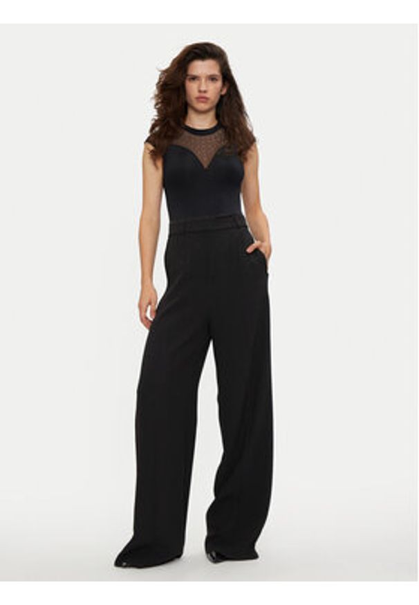 Pieces Body Rita 17153372 Czarny Slim Fit. Kolor: czarny. Materiał: syntetyk