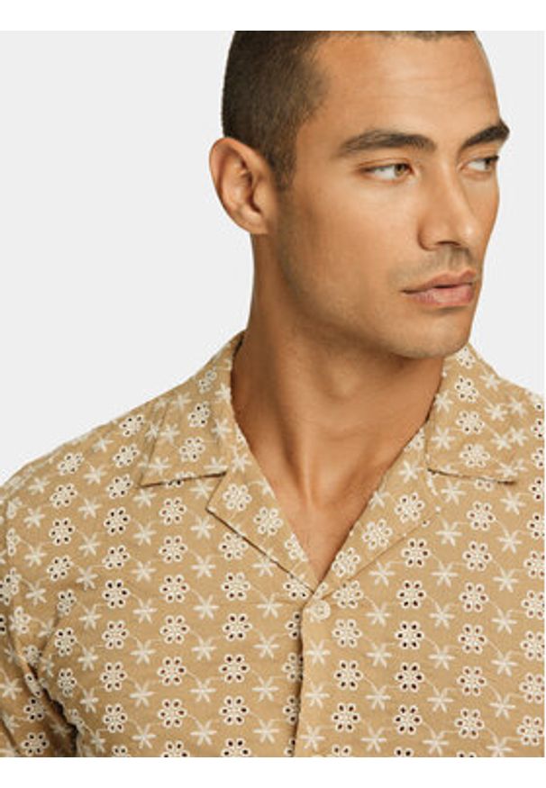 Lindbergh Koszula 30-203569 Beżowy Relaxed Fit. Kolor: beżowy. Materiał: bawełna