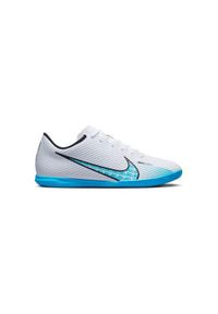 Buty piłkarskie męskie Nike Vapor 15 Club IC. Zapięcie: sznurówki. Kolor: biały. Materiał: syntetyk, tkanina, materiał. Szerokość cholewki: normalna. Sport: piłka nożna