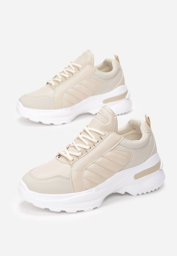 Born2be - Beżowe Sneakersy Hyneh. Wysokość cholewki: przed kostkę. Nosek buta: okrągły. Kolor: beżowy. Materiał: dresówka. Szerokość cholewki: normalna