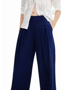 Desigual spodnie z domieszką lnu kolor granatowy szerokie medium waist. Kolor: niebieski. Materiał: len #2