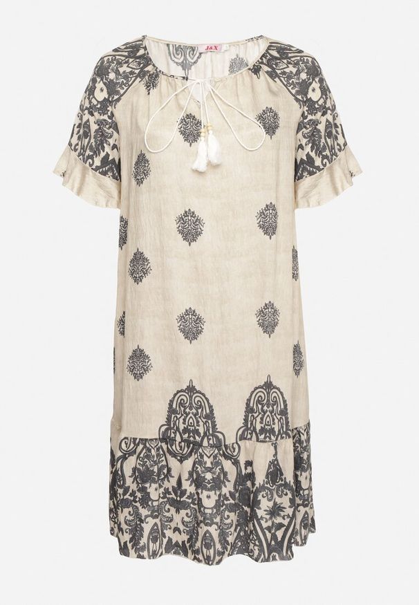 Born2be - Ciemnoszara Wiskozowa Sukienka w Stylu Boho z Frędzlami i Falbankami Korilia. Typ kołnierza: kołnierz z falbankami. Kolor: szary. Materiał: wiskoza. Sezon: lato. Styl: boho