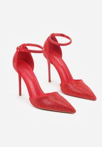 Born2be - Czerwone Szpilki z Paskiem wokół Kostki i Cyrkoniowym Zdobieniem Anwedela. Okazja: do pracy, na spotkanie biznesowe. Zapięcie: pasek. Kolor: czerwony. Materiał: satyna. Wzór: aplikacja. Obcas: na szpilce. Styl: klasyczny, biznesowy #3