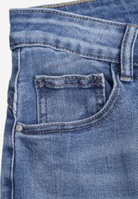 Renee - Niebieskie Jeansy High Waist Wide Leg z Bawełny Astethelia. Stan: podwyższony. Kolekcja: plus size. Kolor: niebieski #5