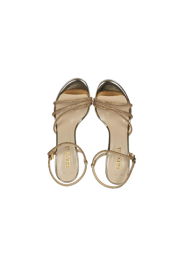 Sandały Bayla-187 587-1705 Gold 187235, Złoty, Skóra ekologiczna. Zapięcie: pasek. Kolor: złoty. Materiał: skóra ekologiczna. Wzór: motyw z bajki, paski, aplikacja. Obcas: na obcasie. Wysokość obcasa: średni