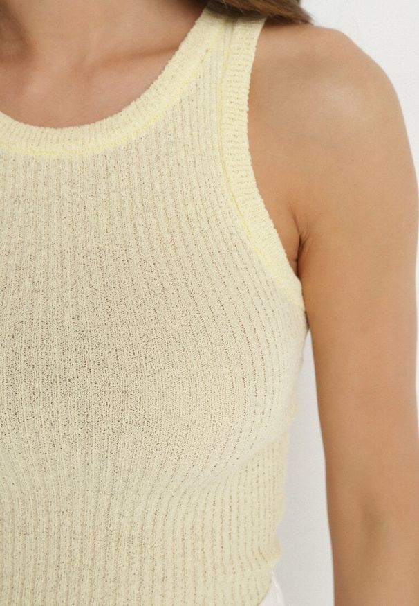 Born2be - Żółty Top z Prążkowanego Materiału Ovilora. Okazja: na co dzień, na spacer. Kolor: żółty. Materiał: prążkowany, materiał. Styl: casual