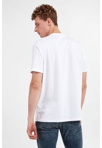 Armani Exchange - T-shirt ARMANI EXCHANGE. Materiał: bawełna. Długość rękawa: krótki rękaw. Długość: krótkie. Wzór: nadruk #2