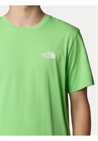 The North Face T-Shirt SS Simple Dome NF0A87NG Zielony Regular Fit. Kolor: zielony. Materiał: bawełna